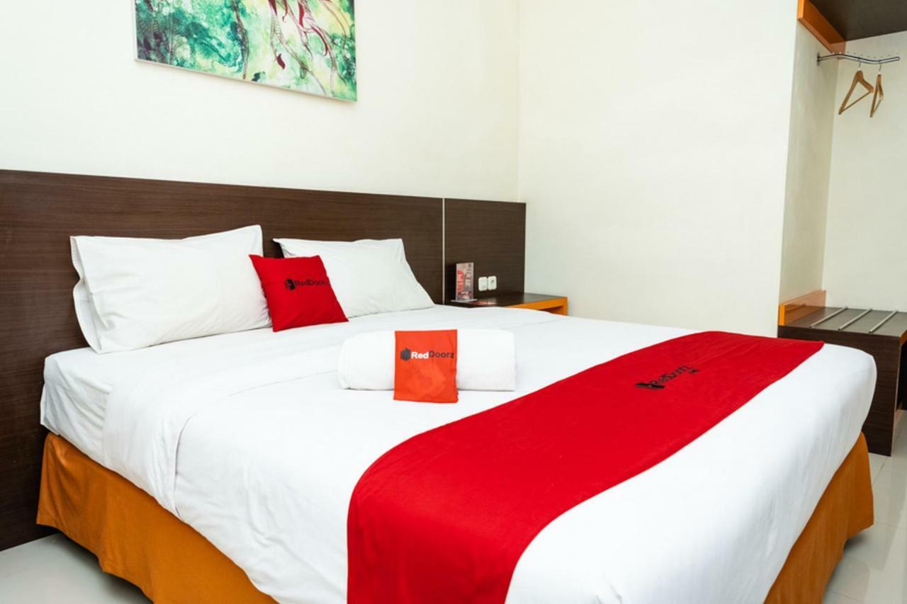 Reddoorz @ Pelita Raya Rappocini Hotel Makassar Kültér fotó